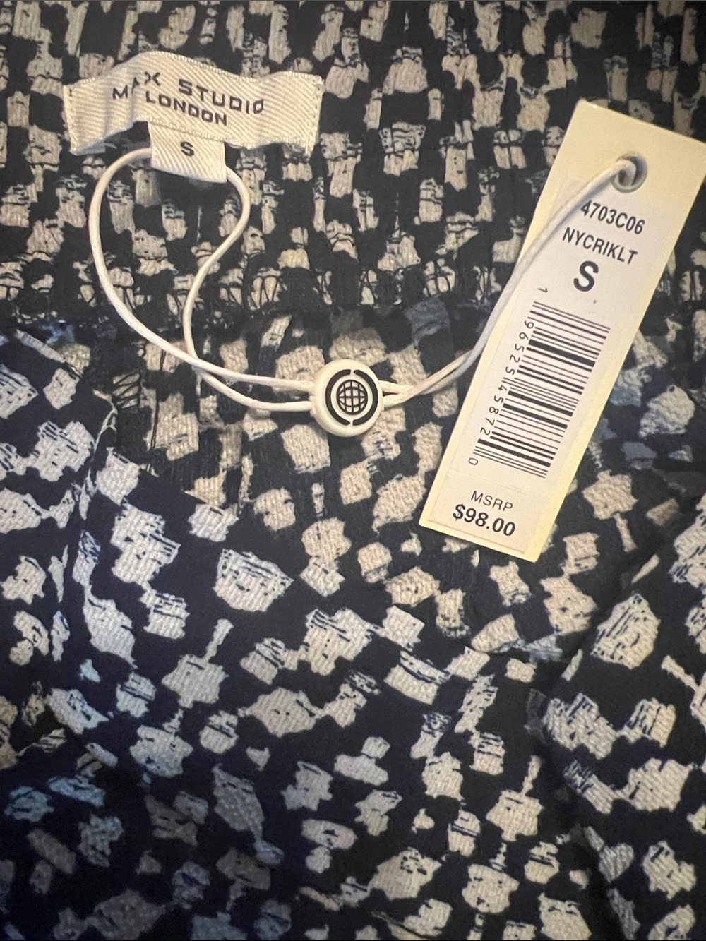 Max Studio Navy and White Cropped Pants